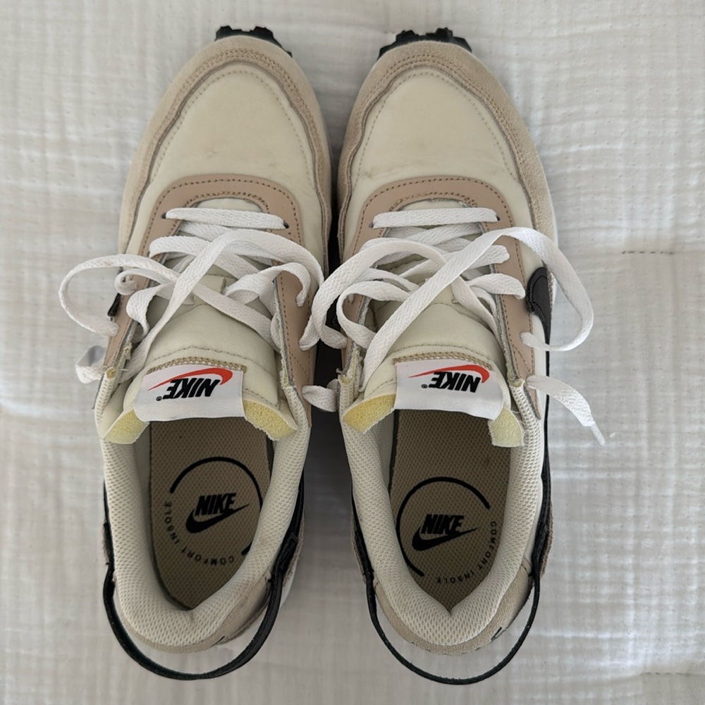 Nike Waffle Retro Sneakers